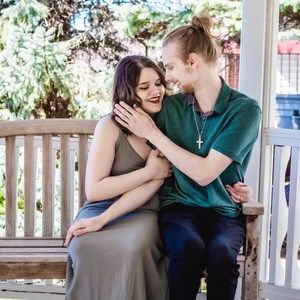 Meet your Posher, Amaris